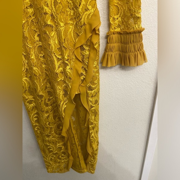 ALEXIS FALA LACE MIDI DRESS Small - Picture 5 of 16